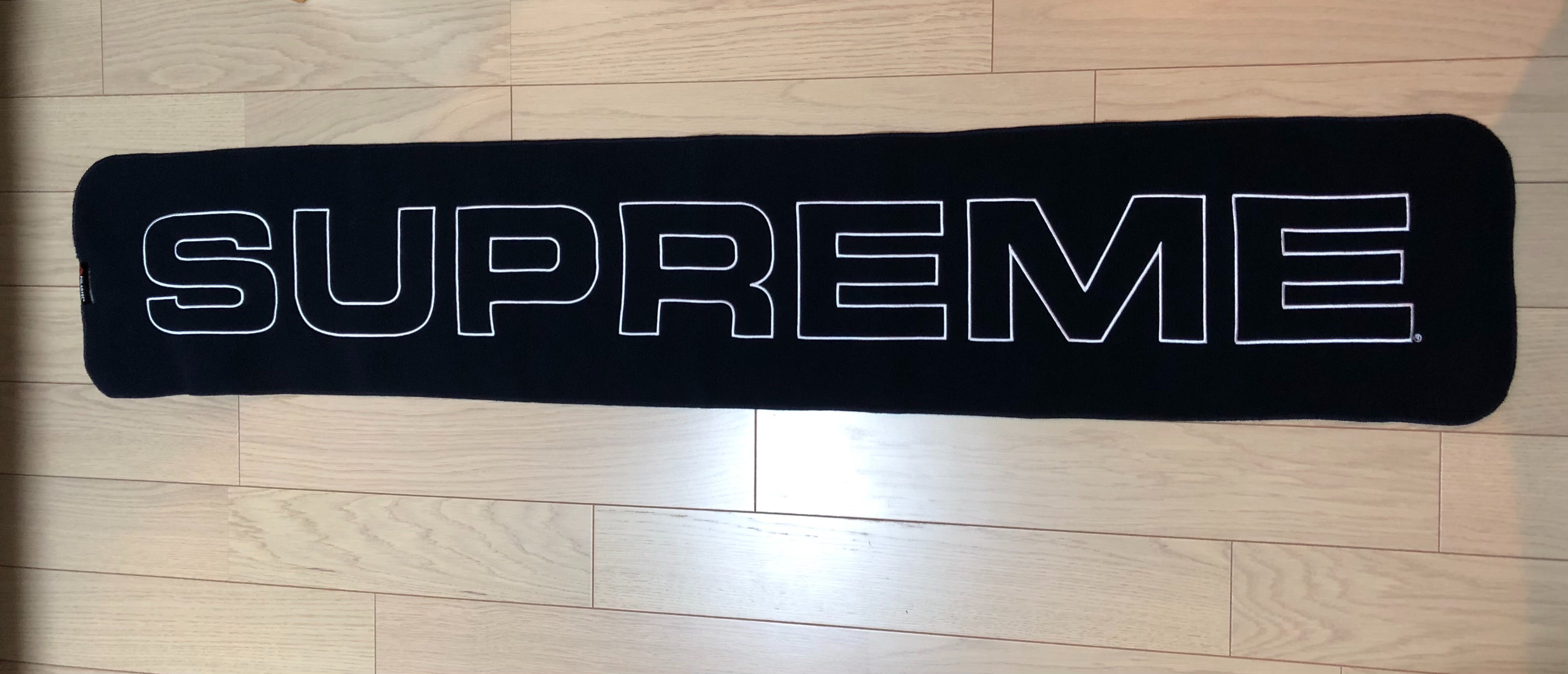 Supreme Polartec Pocket Scarf 