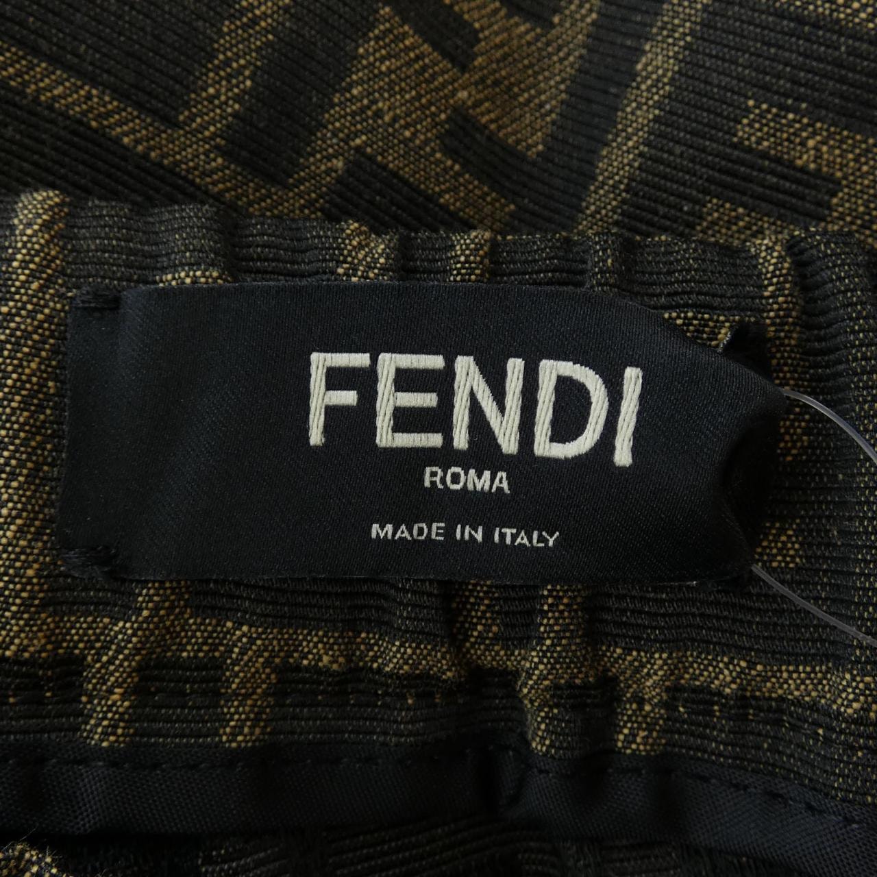 B (目立った傷や汚れなし)】フェンディ FENDI FF FB0479 A6WJ パンツ