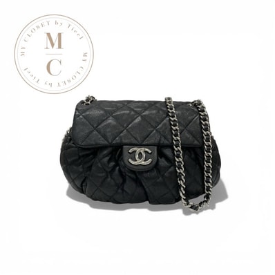 シャネル CHANEL バッグ ショルダーバッグ レザー ブラック 黒 シルバー ココマーク マトラッセ チェーン アラウンド シングルフラップ