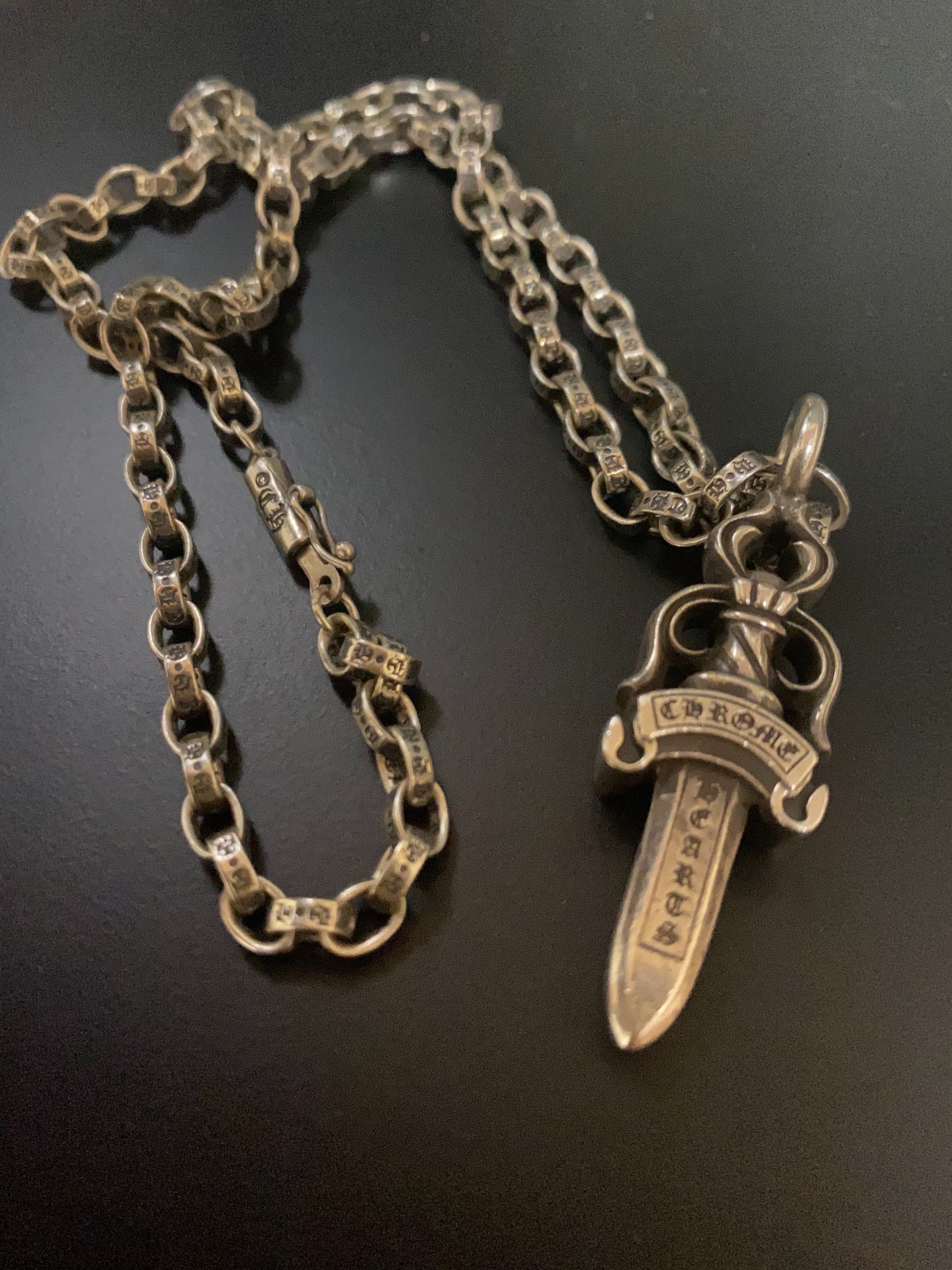 Chrome Hearts Double Dogger Pendant "Silver"