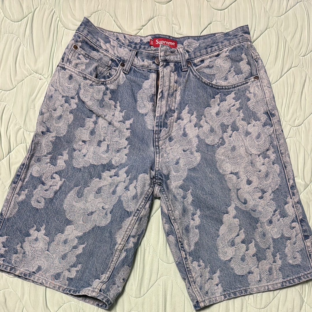 Supreme Flames Jacquard Baggy Denim Short "Washed Indigo"
