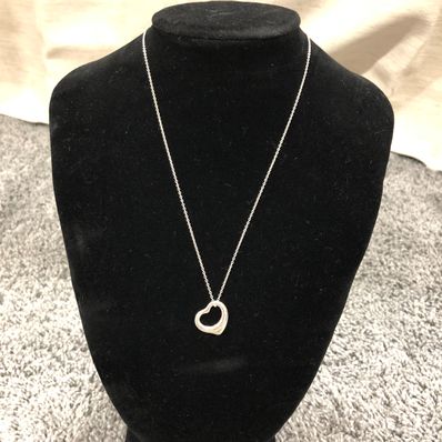Tiffany & Co Open Heart Necklace "Silver"