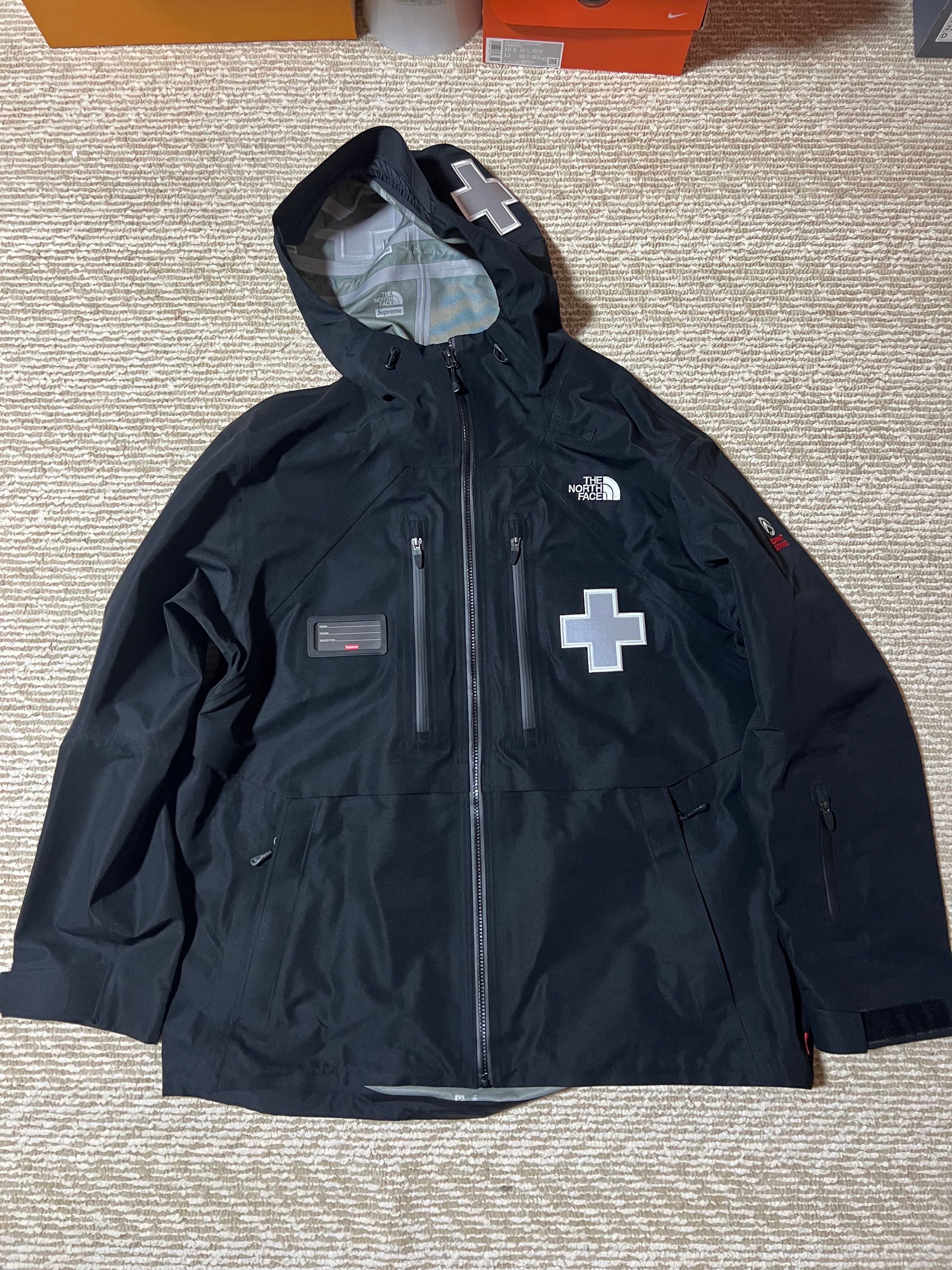 Supreme x The North Face Summit Series Rescue Mountain Pro Jacket "Black"