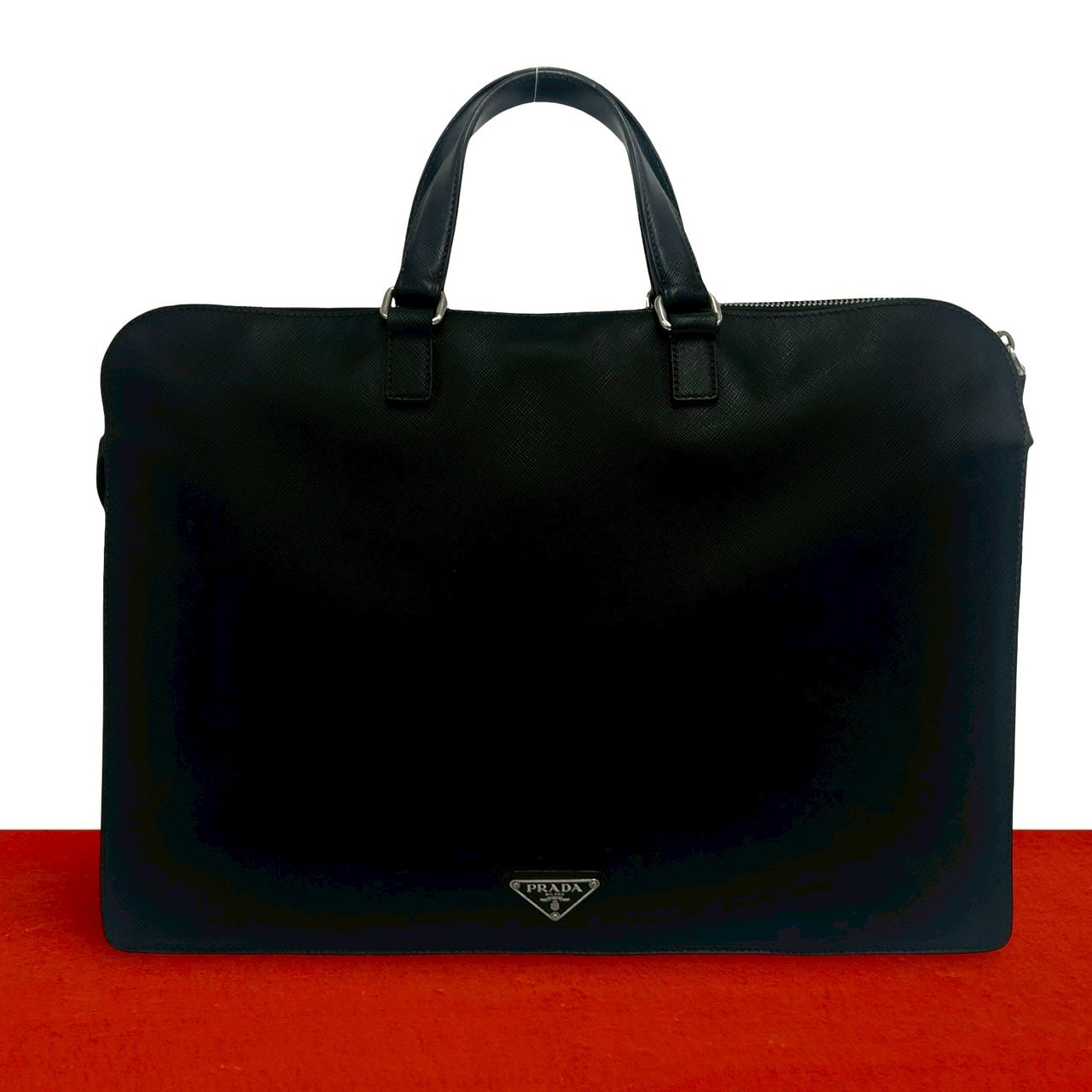 PRADA プラダ 三角ロゴ 金具 レザー ビジネスバッグ ブラック
 68586
