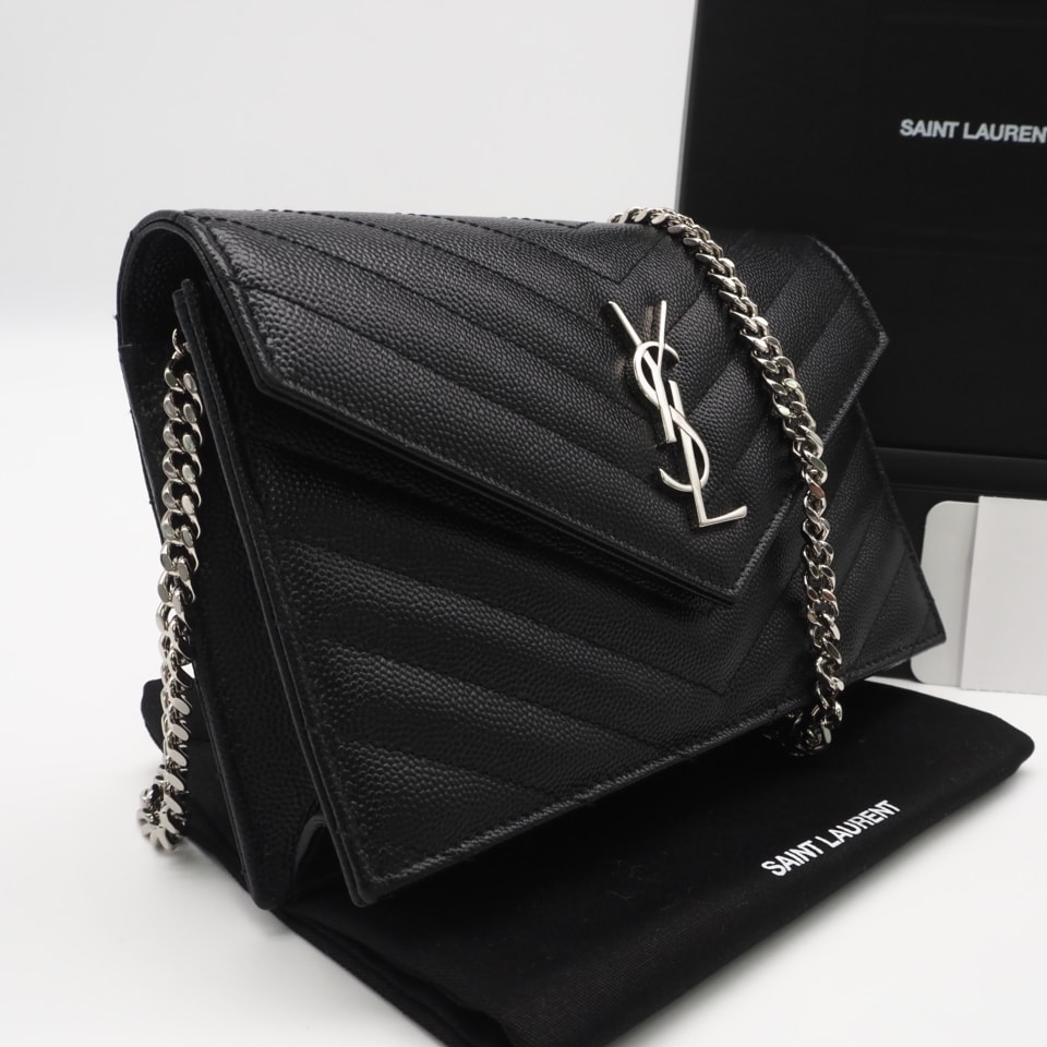 美品 SAINT LAURENT サンローラン グレイン ド プードルレザー カサンドラ エンベロープ チェーンウォレット 742920 ショルダーバッグ ブラック カーフレザー レディース