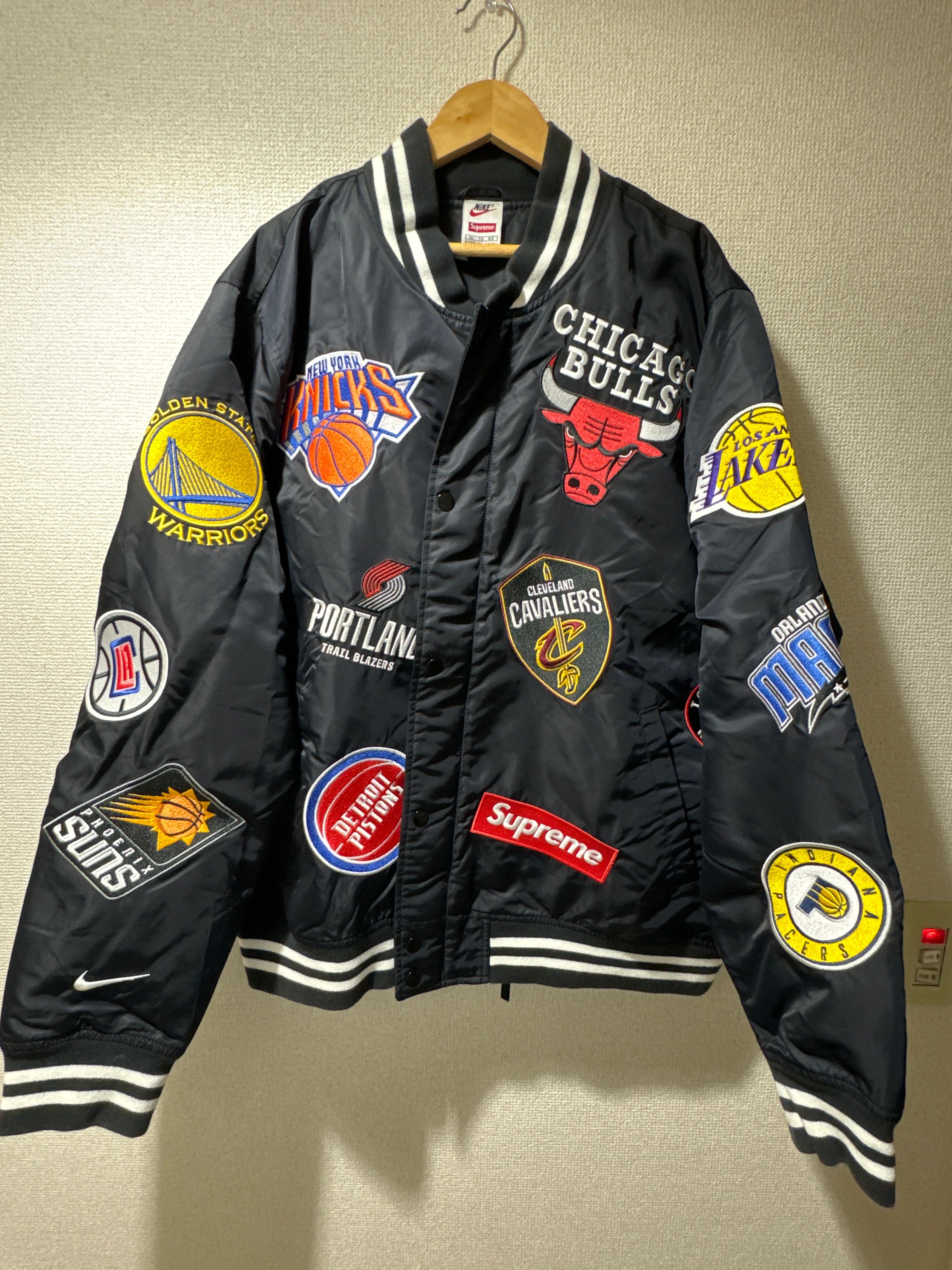 Supreme / Nike®/NBA Teams Warm-Up Jacket "Black"