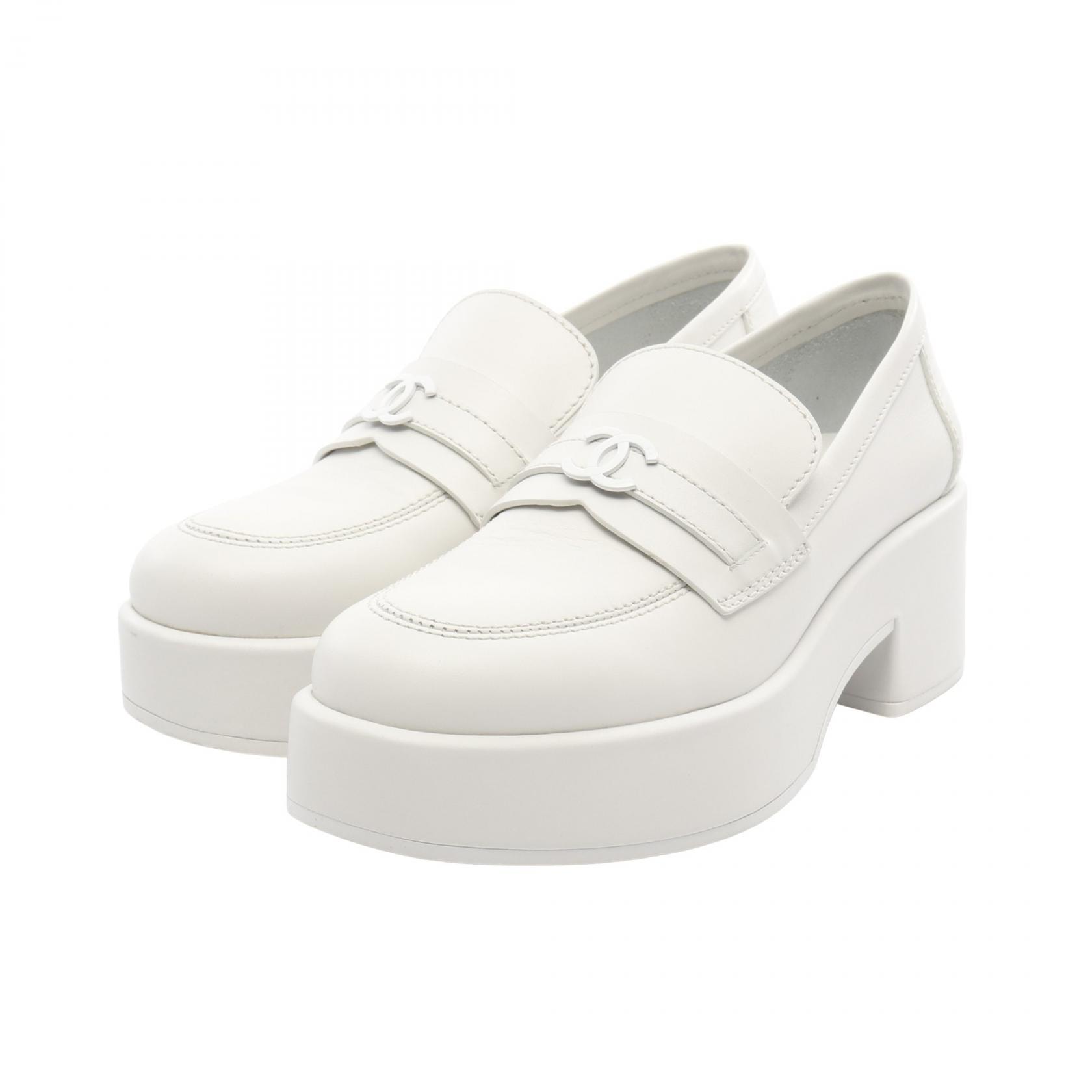 シャネル CHANEL ココマーク ローファー 靴 レザー レディース ホワイト系 G39206X56725 【中古】