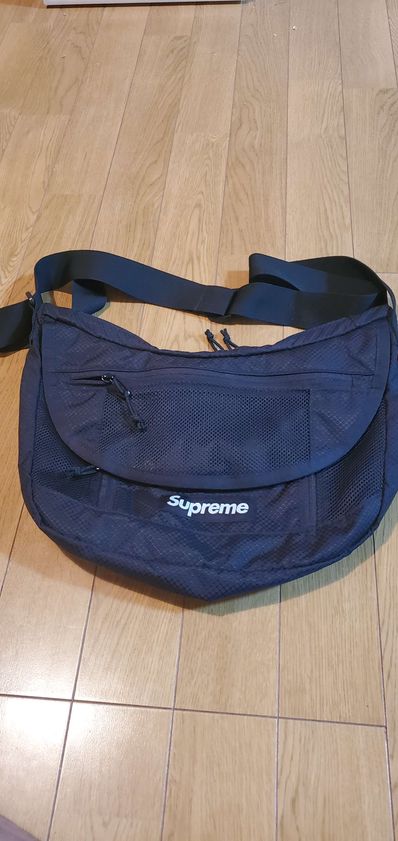 Supreme 2022ss Small Messenger Bag "Black"