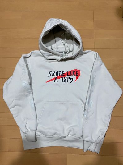 Nike SB Skate Like A Girl 1 Fleece L/S Top "Light Born"