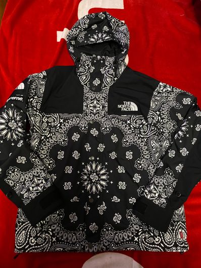 Supreme The North Face Bandana Mountain Parka "Black"
