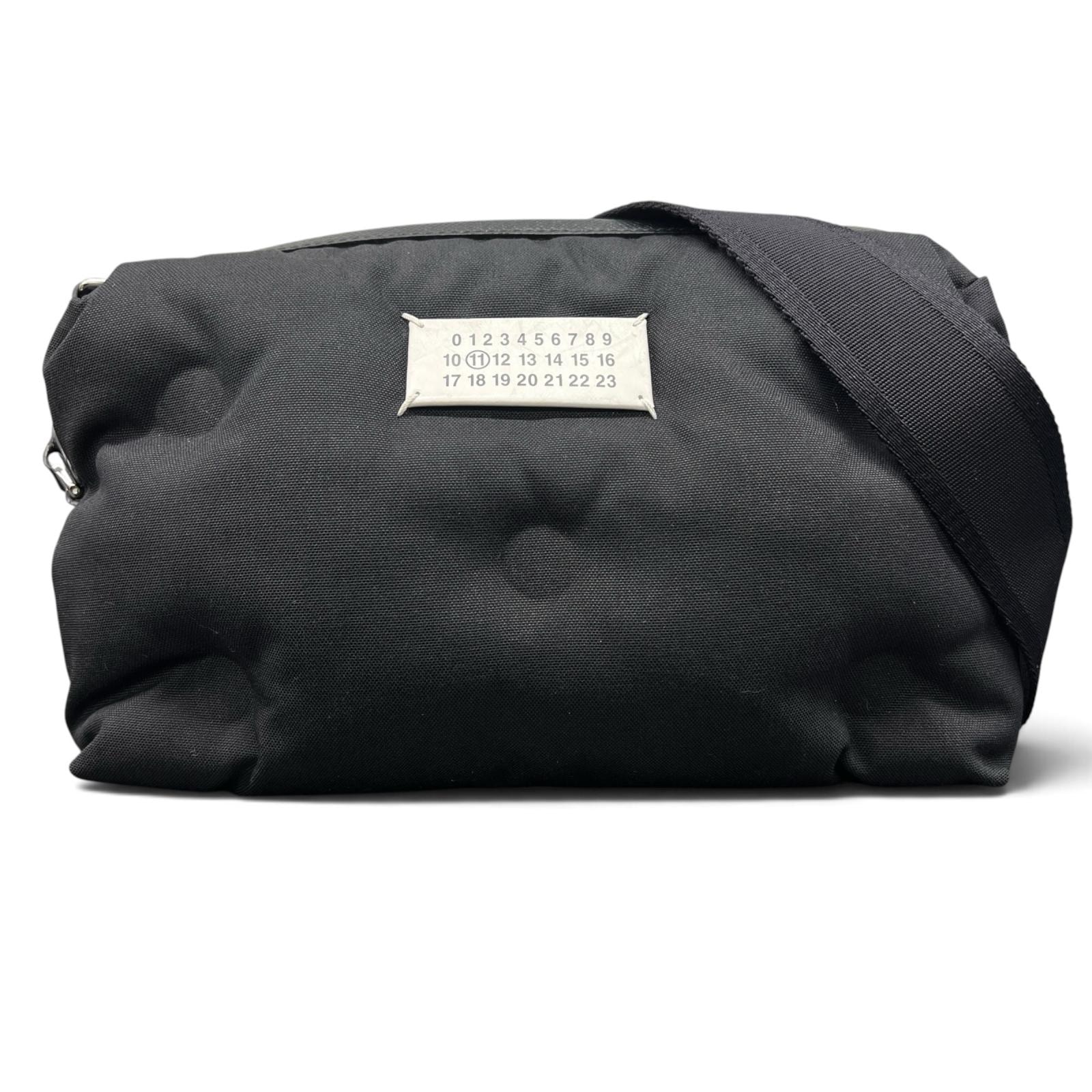 Maison Margiela 極美品 メゾンマルジェラ GLAM SLAM SPORT CAMERA BAG グラムスラム スポーツ カメラバッグ ショルダーバッグ SB2WG0010 2024年 キャンバス レザー ブラック マルタン Aランク 鑑定済