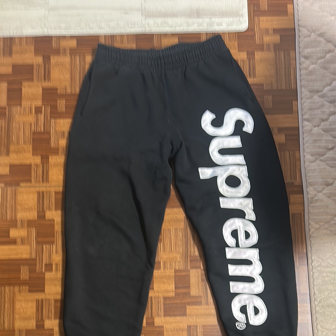 パンツ Supreme Satin Sweatpant 25FW Dark Tan S Supreme Satin Appliqué Sweatpants FW25 Brand New Size XL Tan | eBay