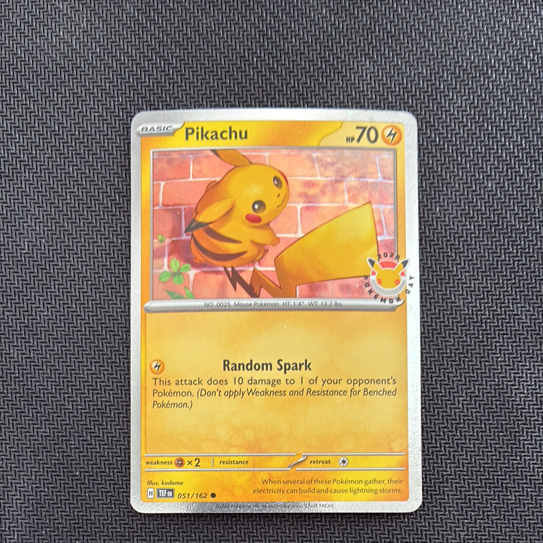 ピカチュウ C [TEF EN 051/162]【英語版】(メガエボリューション「ポケモンデイ 2026 コレクション」)