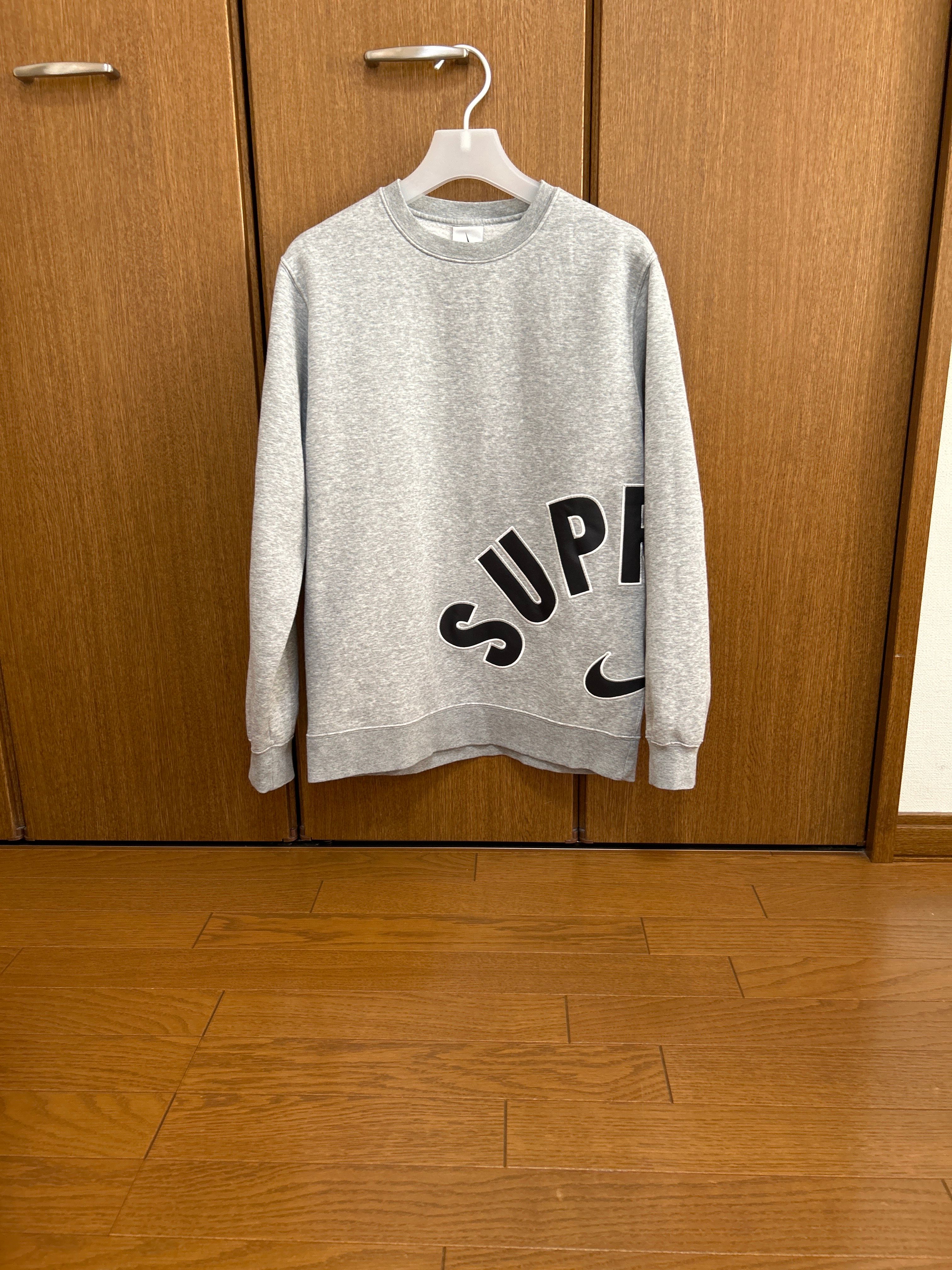 Supreme / Nike Arc Crewneck "Heather Grey"