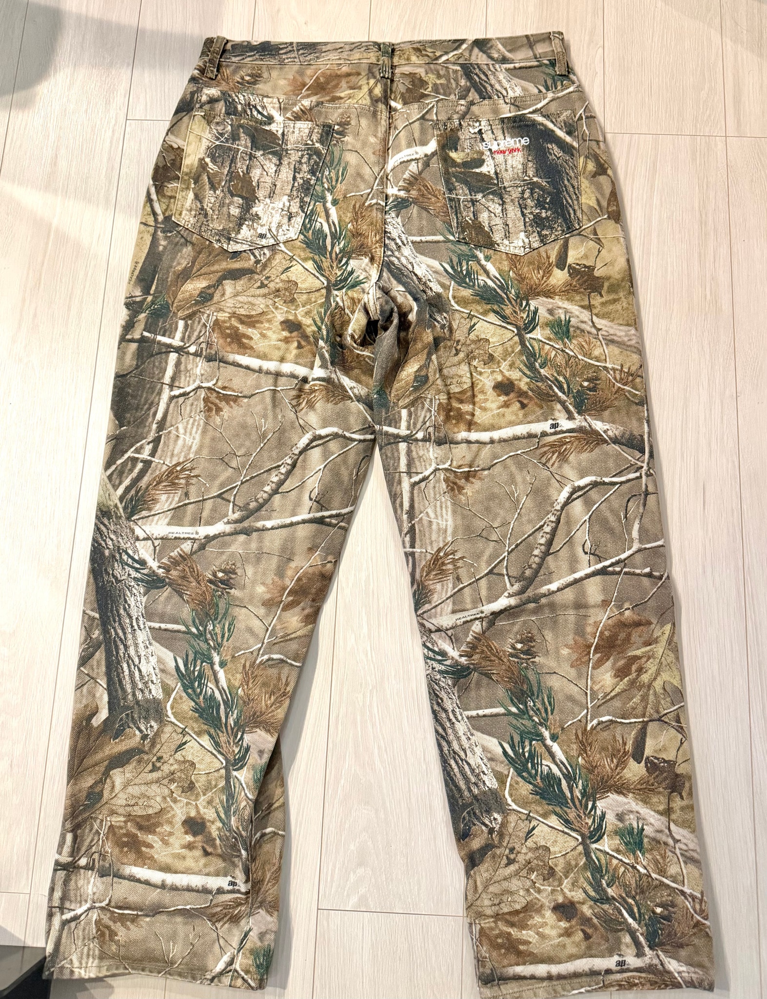 Supreme Baggy Jean (25FW) "Realtree AP Camo"