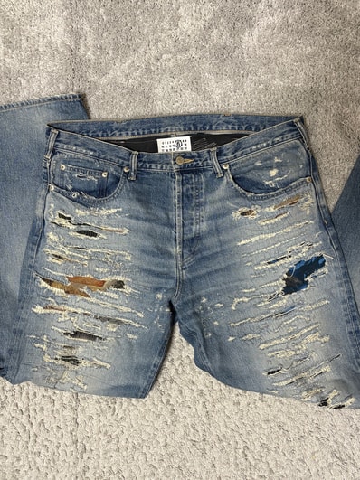 Supreme x MM6 Maison Margiela Distressed Loose Fit Selvedge Jean "Indigo"