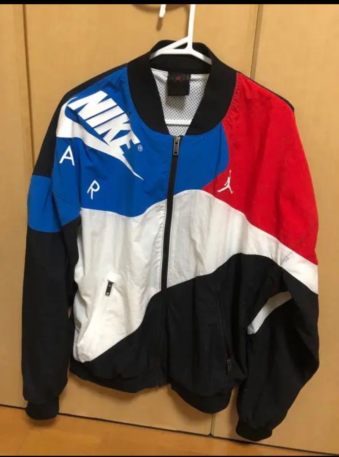 ナイキジョーダン ジャケット
