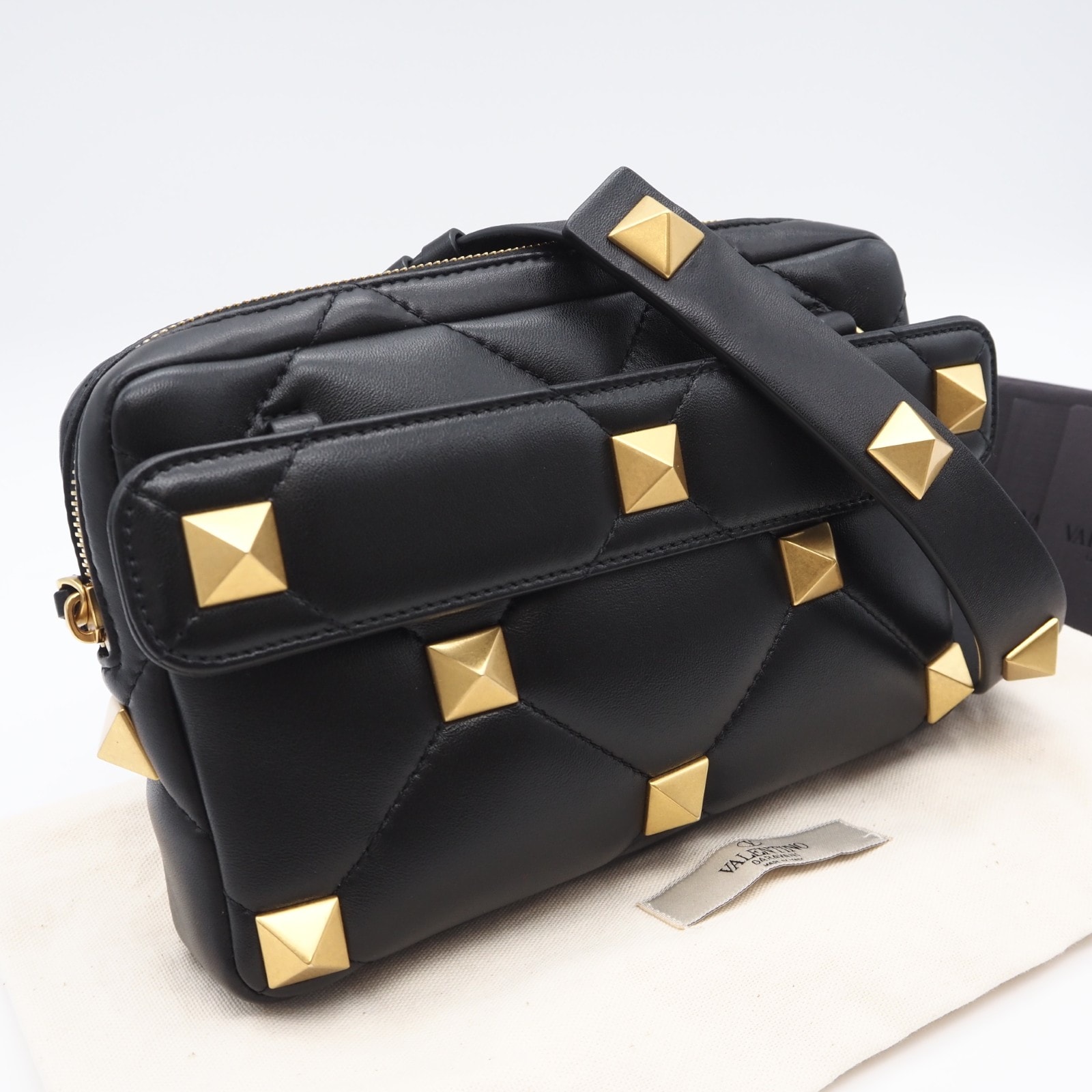 美品 VALENTINO ヴァレンティノ ローマンスタッズ ナッパ ショルダー WY0B0B26DUA0NO 2wayショルダーバッグ ブラック ゴールド ラムスキン レディース