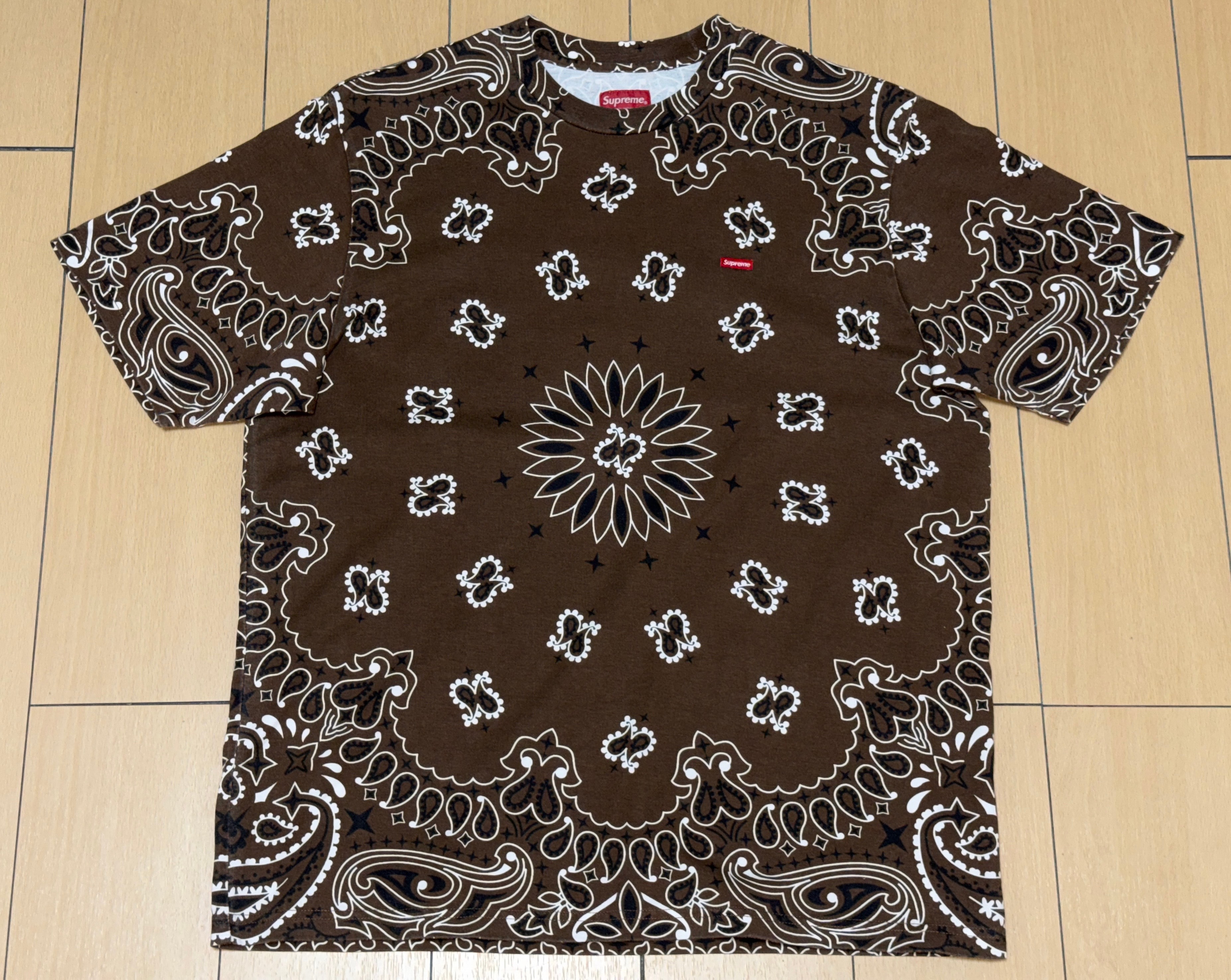 Supreme Small Box Tee 