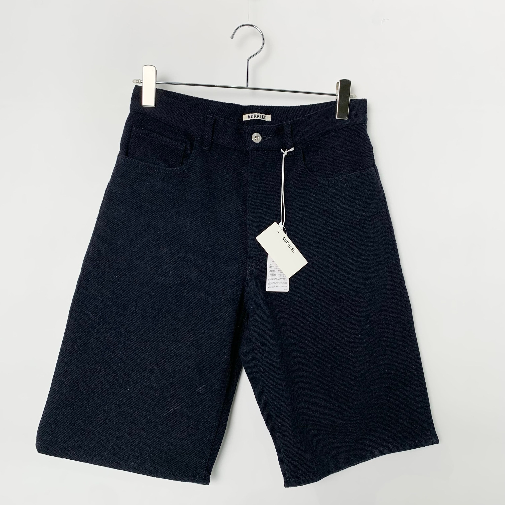 AURALEE Silk Nep Denim 5P Wide Shorts "Black"