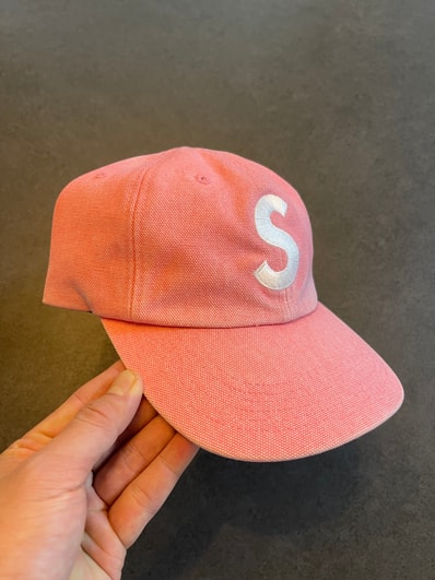 Supreme Pigment S Logo 6-Panel "Bright Pink"