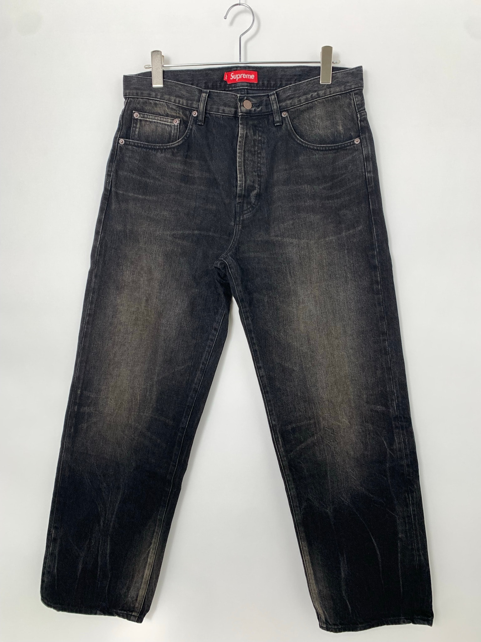 Supreme Distressed Loose Fit Selvedge Jean "Washed Black" (24SS)