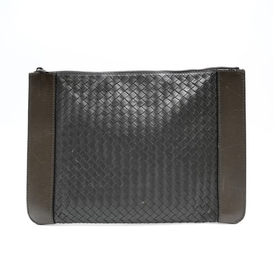 BOTTEGA VENETA(ボッテガ・ヴェネタ)イントレチャート クラッチバッグ セカンドバッグ グレー レザー シルバー金具 メンズ【中古】