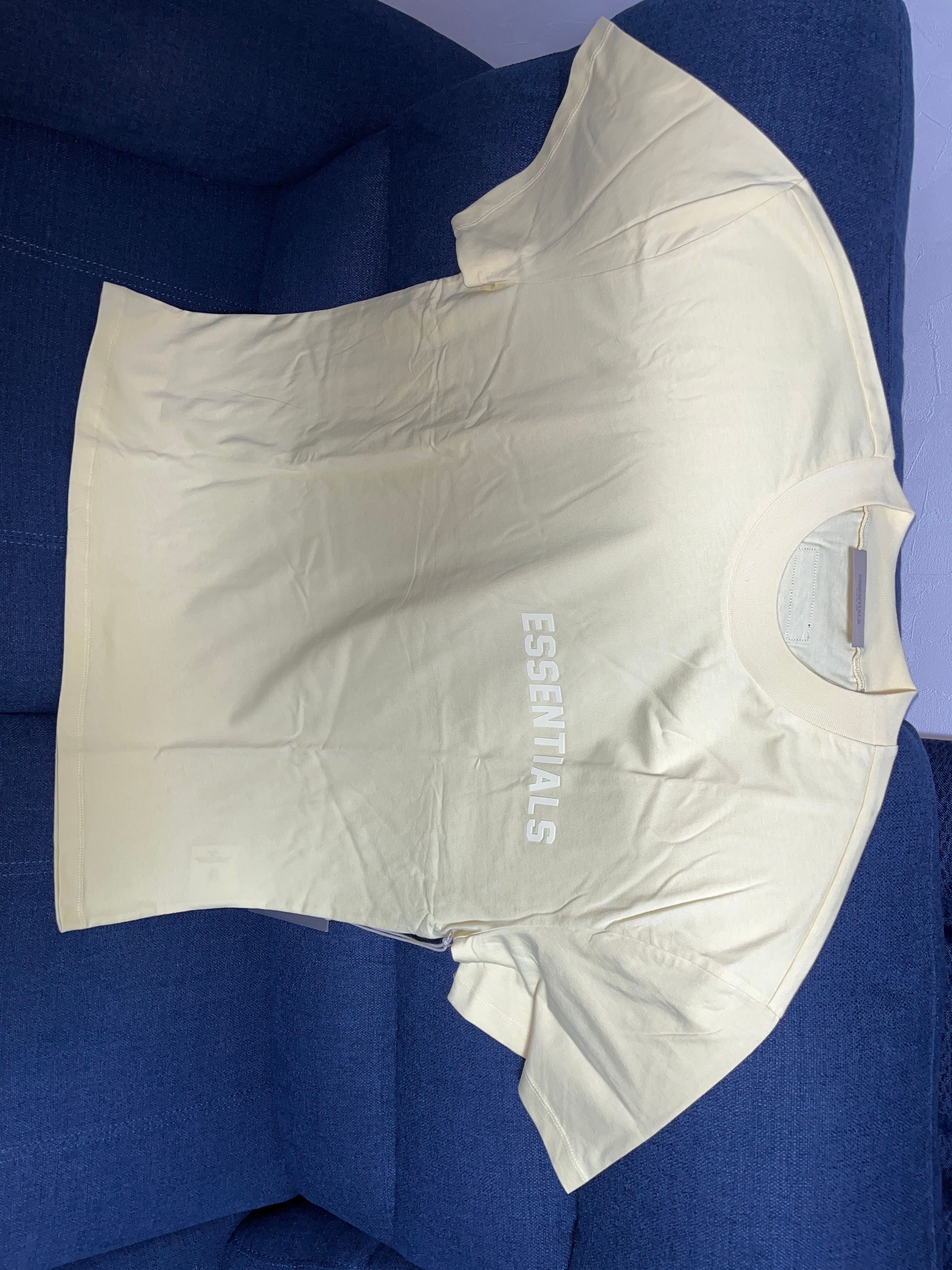 FEAR OF GOD ESSENTIALS SS Tee (Felt Logo) "Canary"