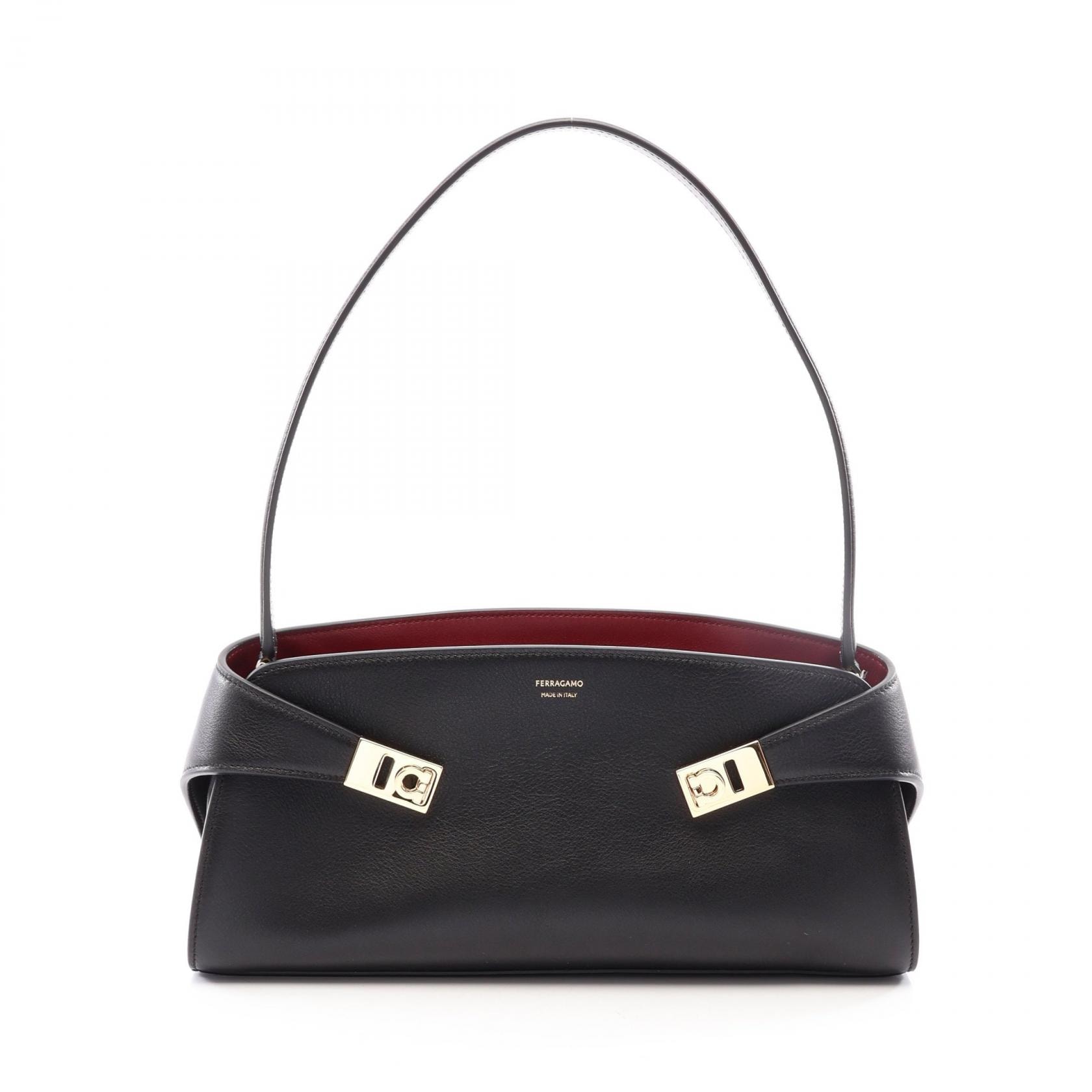 サルヴァトーレフェラガモ Salvatore Ferragamo HUG ハグ イーストウエスト ショルダーバッグ バッグ レザー レディース ブラック系 21A712795208 【新品】