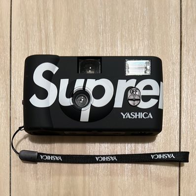 Supreme / Yashica MF-1 Camera Supreme / Yashica MF-1 Camera