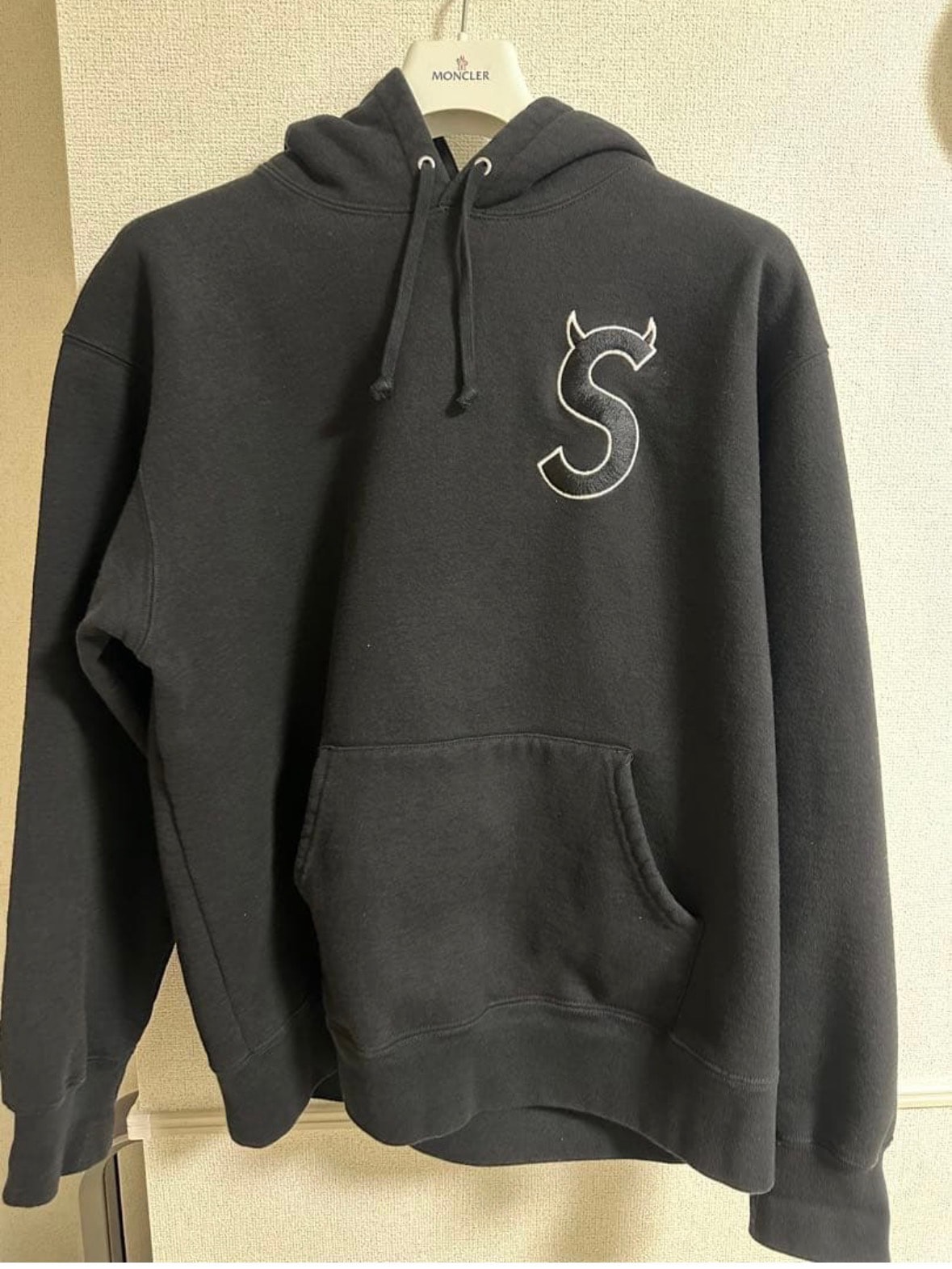 Supreme S Logo Hooded Sweatshirt "Black" (22FW)