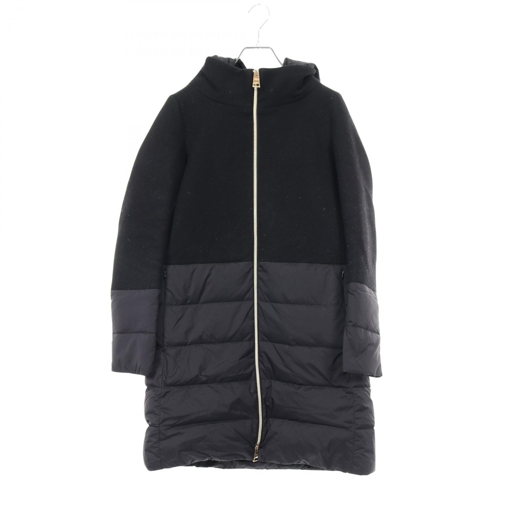 ヘルノ Herno ダウンジャケット 衣料品 アウター ウール ナイロン レディース ブラック系 PI0848D 【中古】