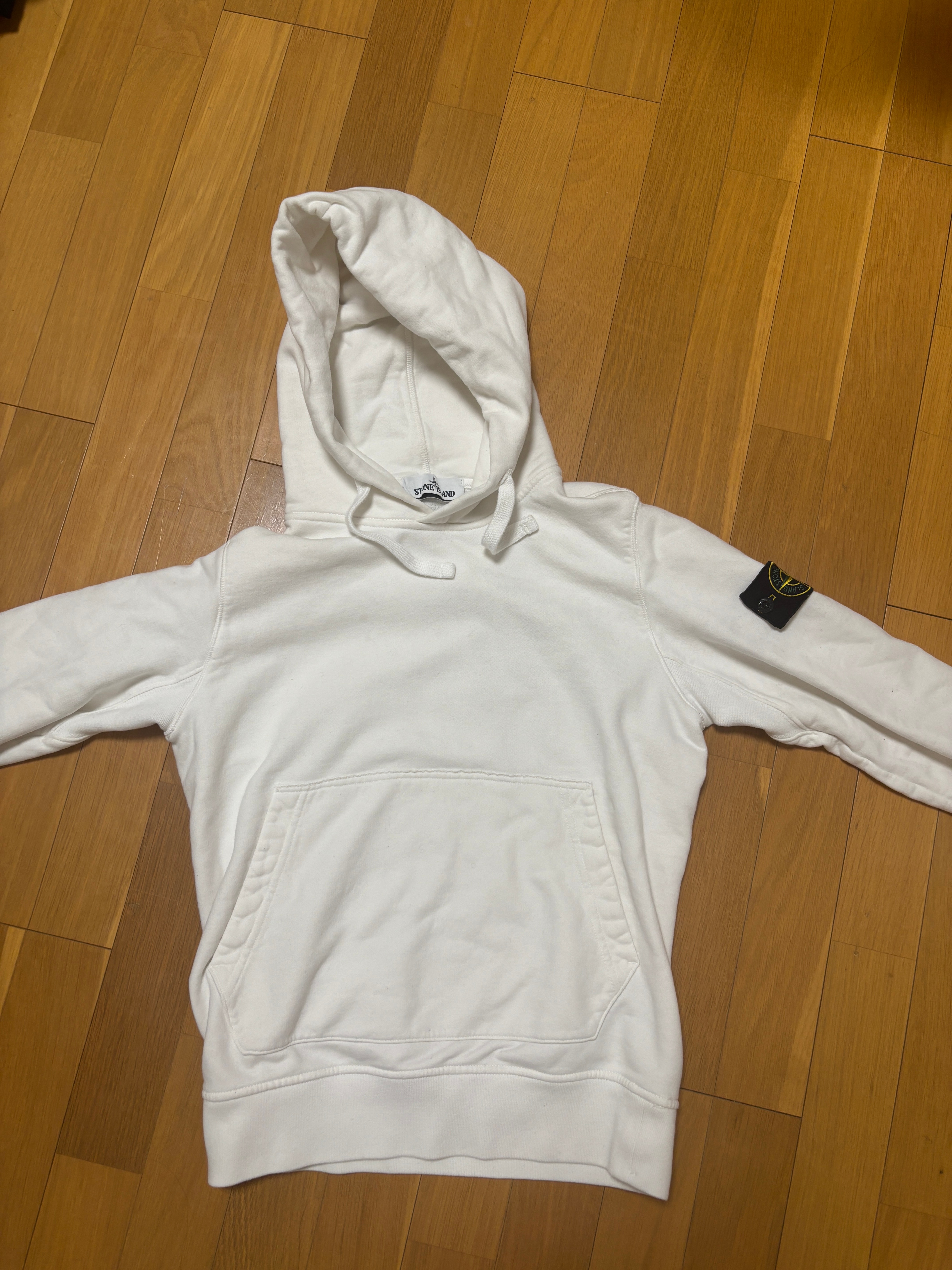 ストーンアイランドパーカー