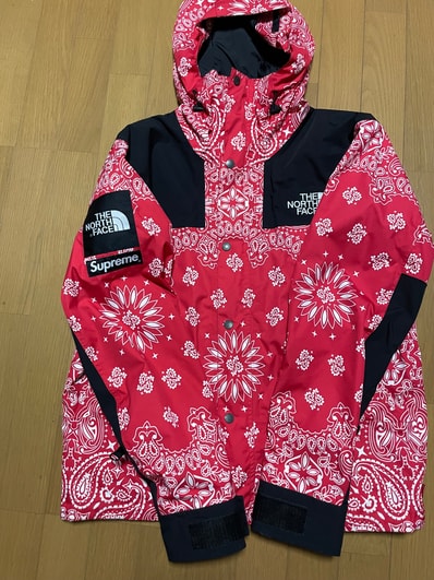 Supreme The North Face Bandana Mountain Parka "Red"