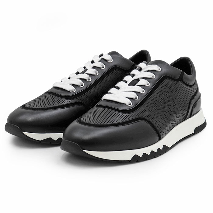 未使用級　HERMES 黒 レザー ローカットスニーカー　Hロゴ　24㎝ 未使用級 HERMES 黒 レザー ローカットスニーカー Hロゴ 24㎝ 未使用に