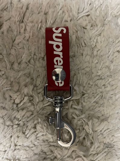 Supreme Leather Key Loop "Red"