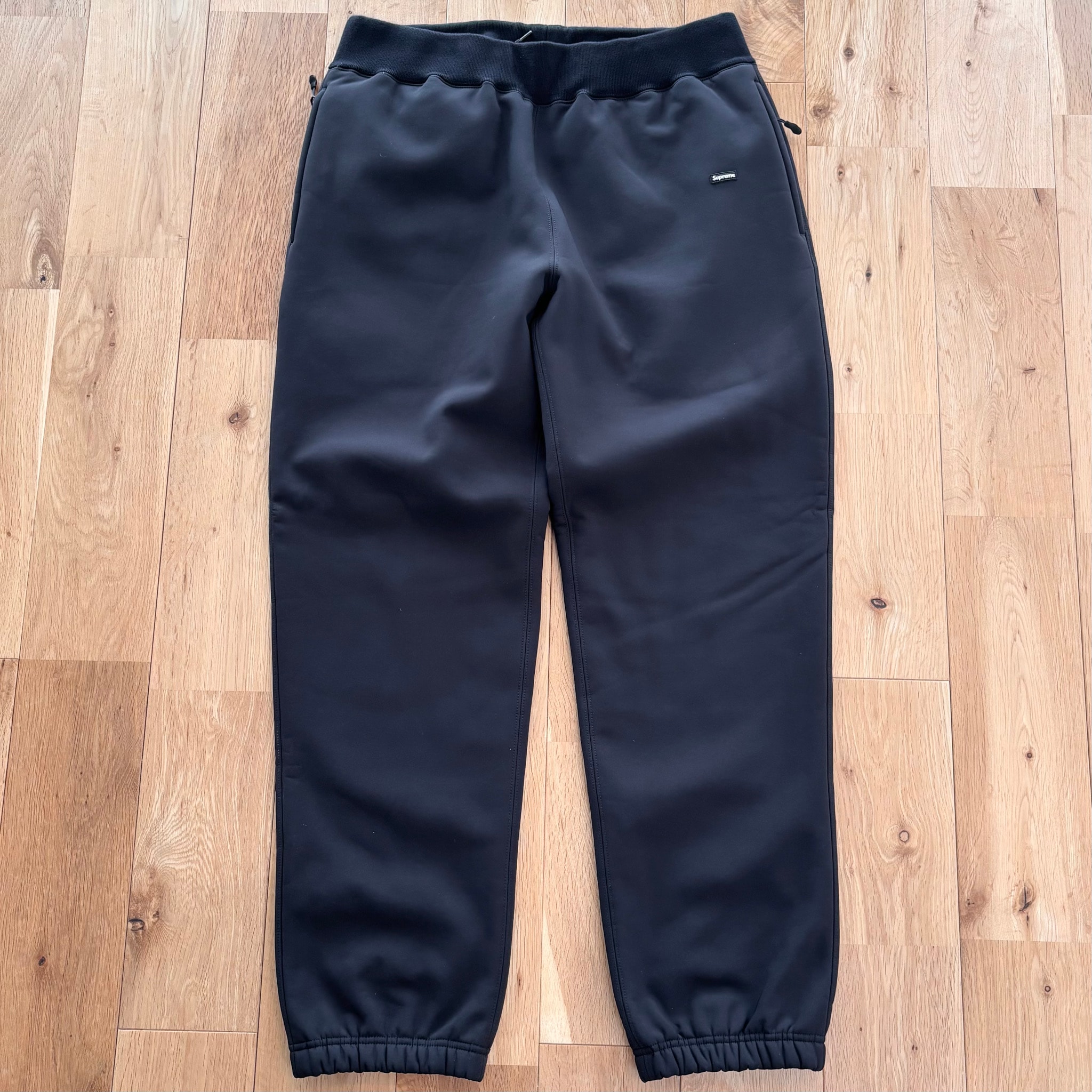 Supreme Windstopper Sweatpant "Black"