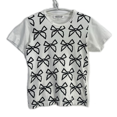 コムデギャルソンコムデギャルソン(コムコム) ホワイト リボン柄 Tシャツ XS