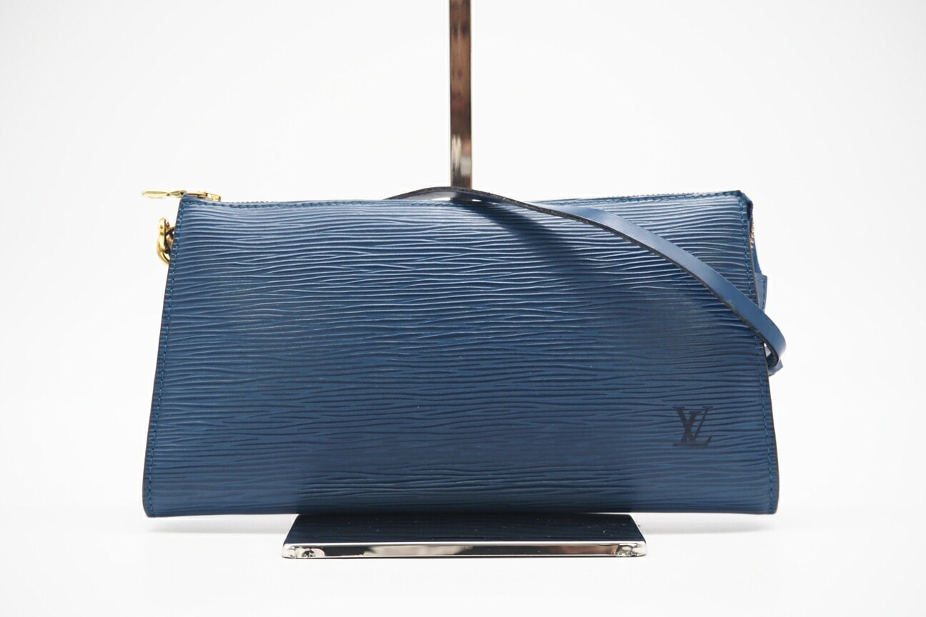 C (やや傷や汚れあり)】LOUIS VUITTON ルイ・ヴィトン エピ アクセ