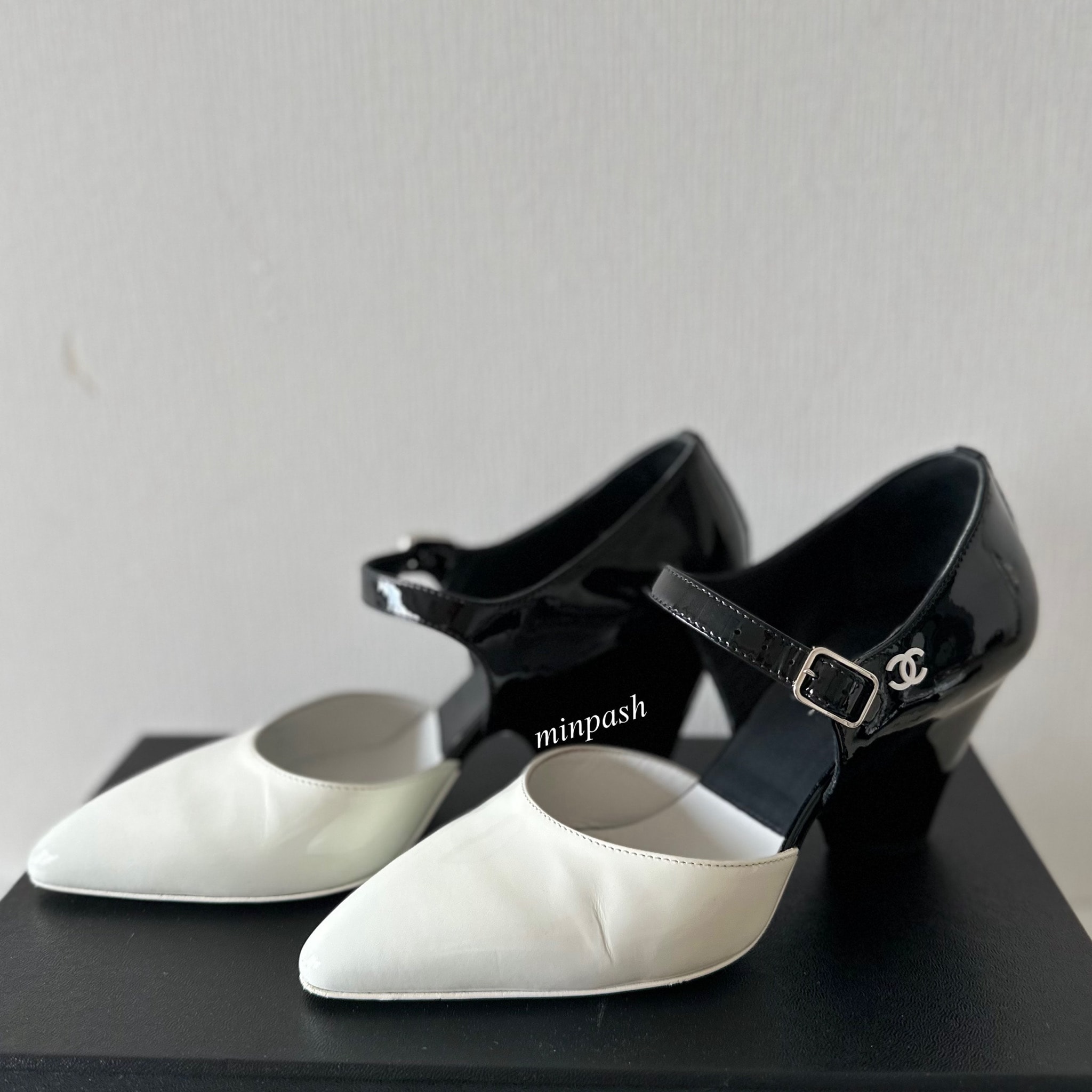 CHANEL ♡ ヒール ストラップ パンプス エナメル コクーンヒール