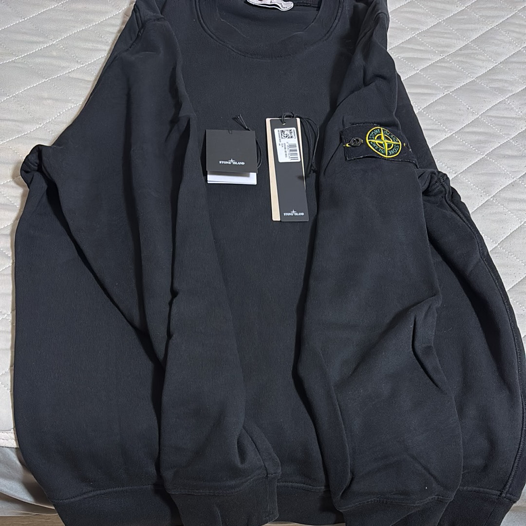 Stone Island Regular Fit Medium-Weight Cotton Crewneck Sweatshirt With Raglan Sleeves "Black"