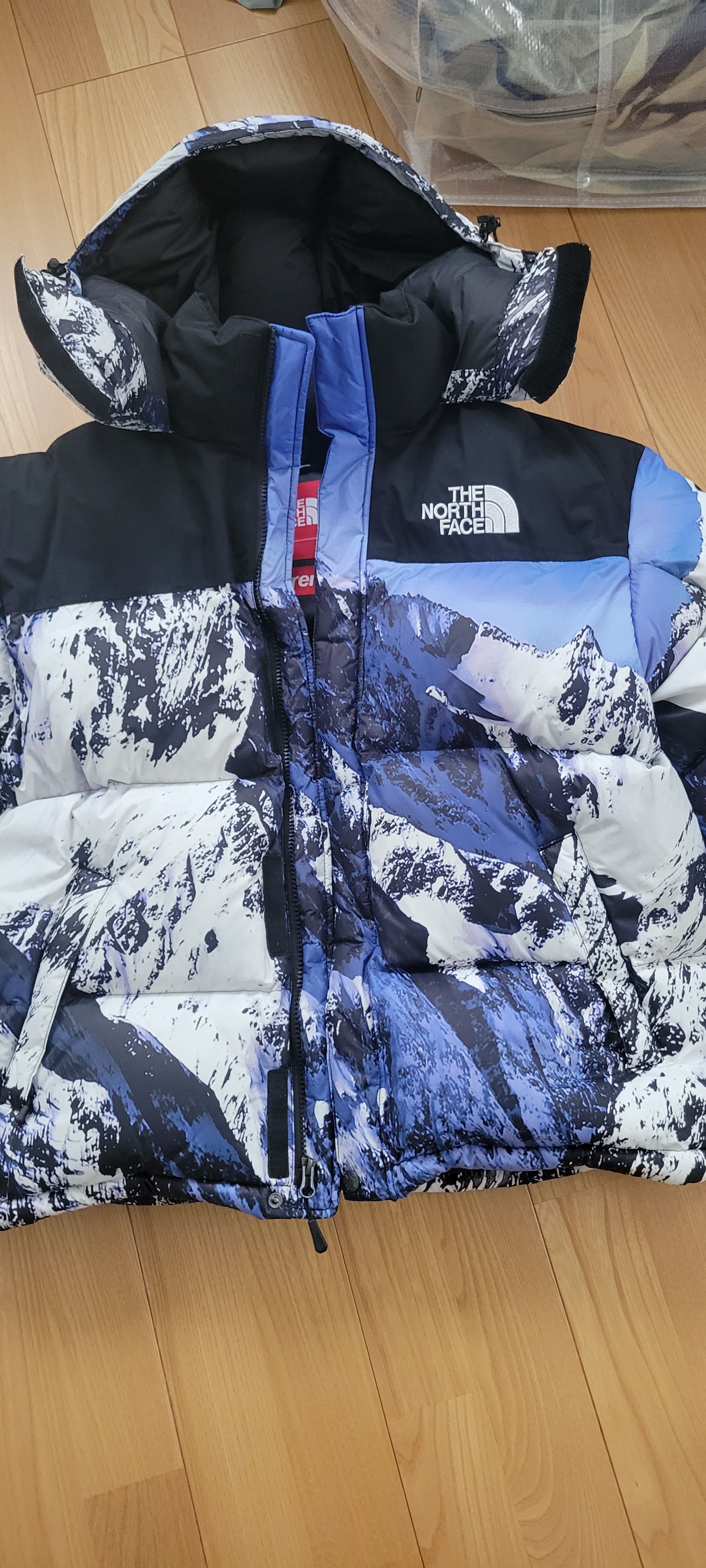 Supreme x The North Face Mountain Baltoro Jacket "Blue"