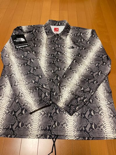 Supreme x The North Face Taped Seam Coaches Jacket "Black"