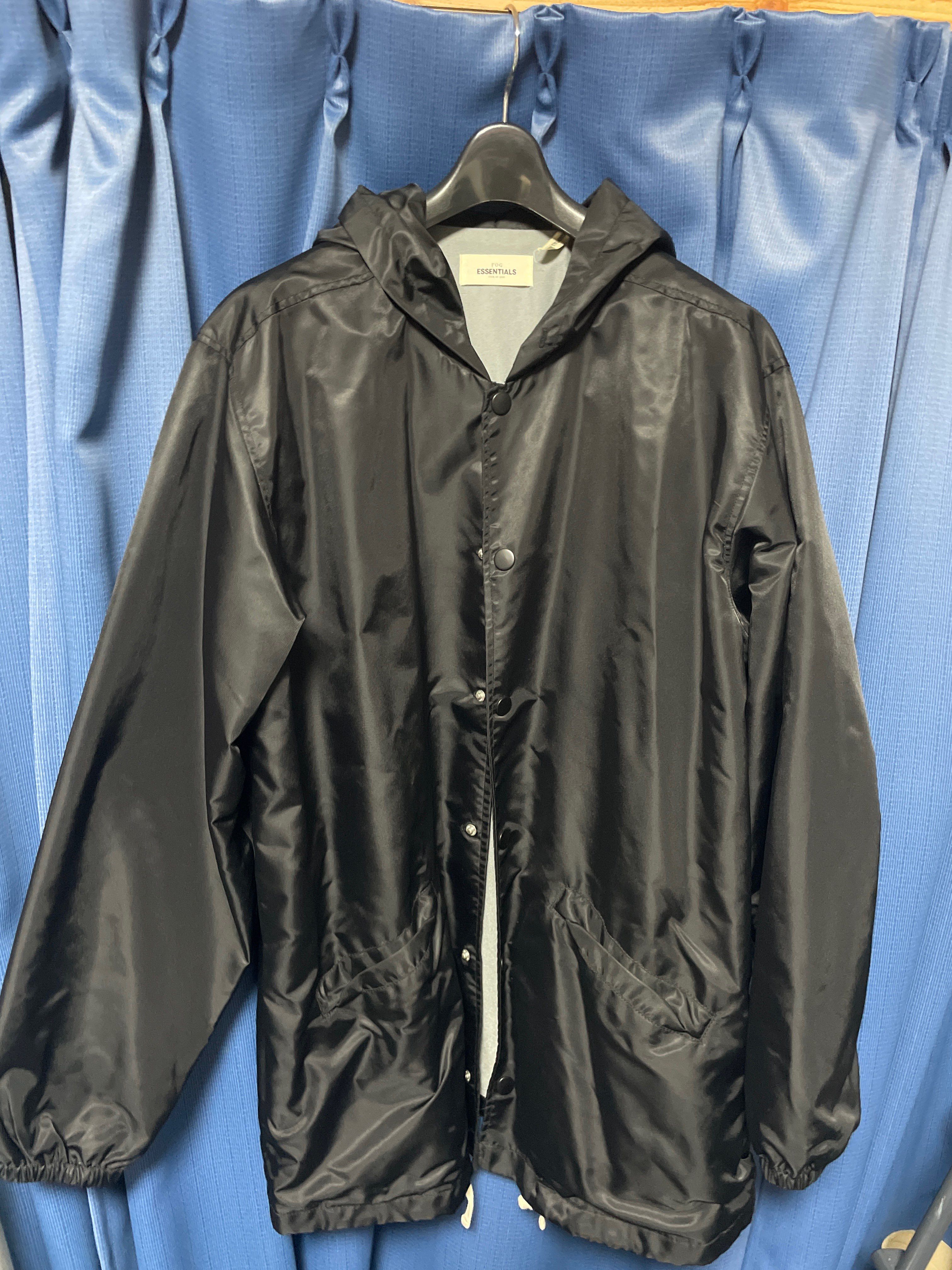 Fear of god essentialsフーディーコーチジャケット