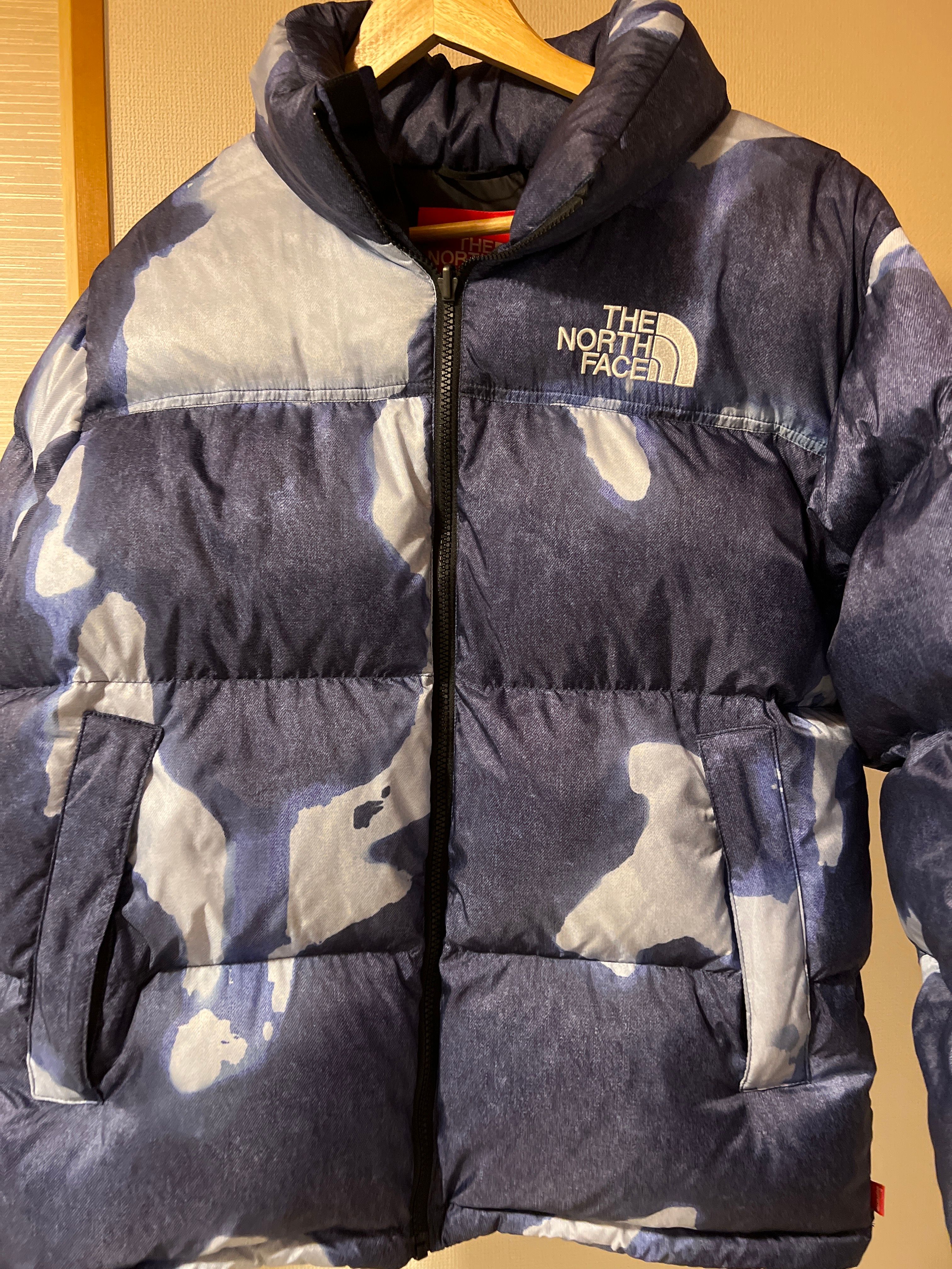 Supreme x The North Face Bleached Denim Print Nuptse Jacket "Indigo"
