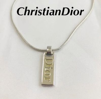 大人気クリスチャンディオールChristianDiorプレートシルバーネックレス