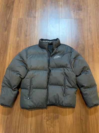Supreme / Nike® Reversible Puffy Jacket "Black"