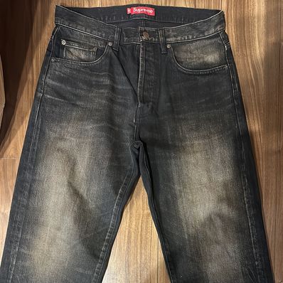 Supreme Distressed Loose Fit Selvedge Jean "Washed Black" (23FW)