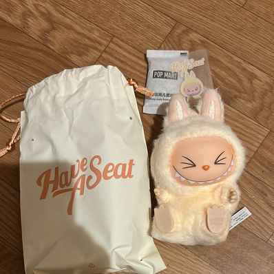 POP MART THE MONSTERS (LABUBU) Have a Seat Plush Series SISI