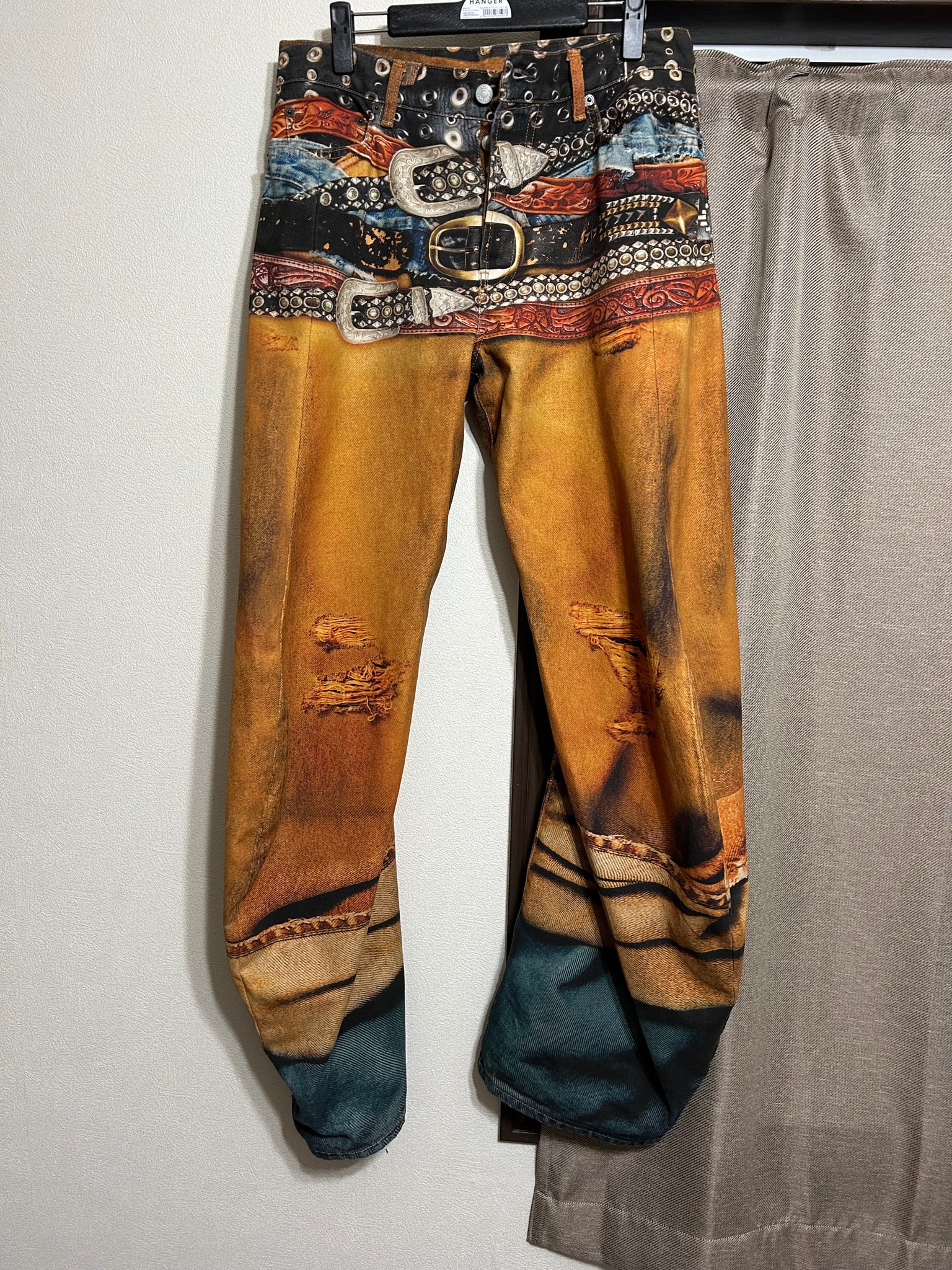 ACNE STUDIOS アクネストゥディオズ パンツ 25SS 2006M トロンプルイユ チェーングラフィック ルーズフィット ジーンズ デニム パンツ